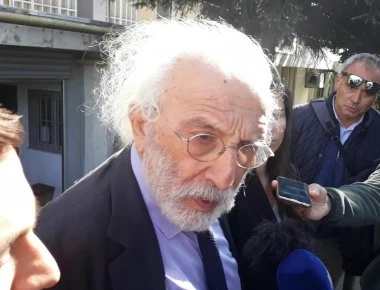 Α.Λυκουρέζος: Ακάλυπτες επιταγές ύψους 55.000ευρώ– Κατάσχεση στο σπίτι του στο Κολωνάκι;